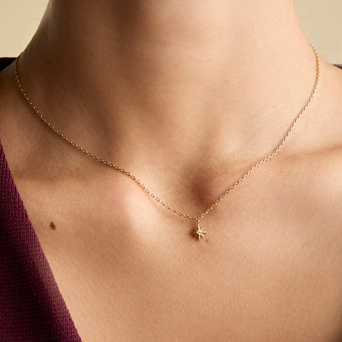 Twilight Star Pendant Necklace in Gold