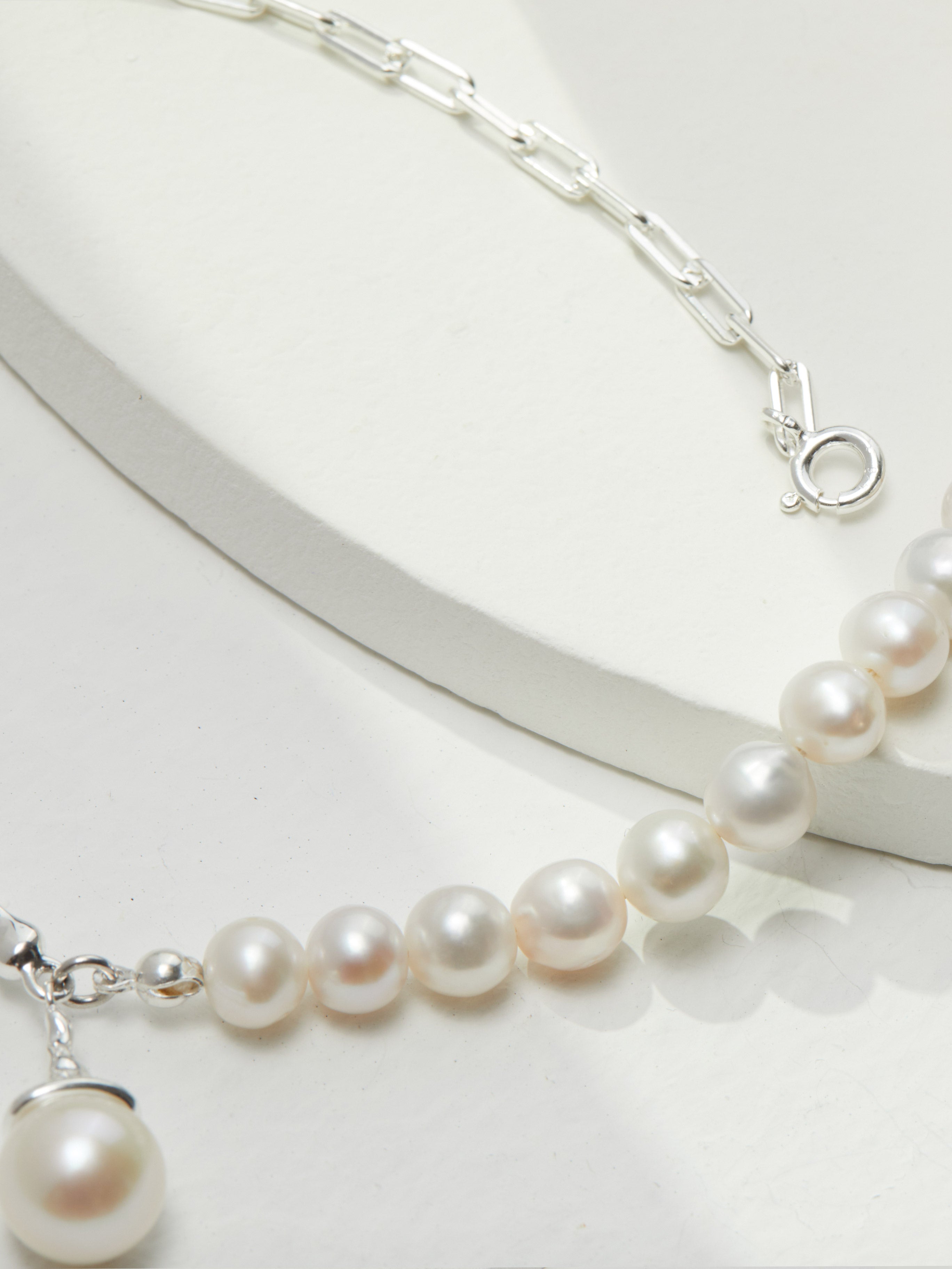 Signature Collection Pearl Necklace
