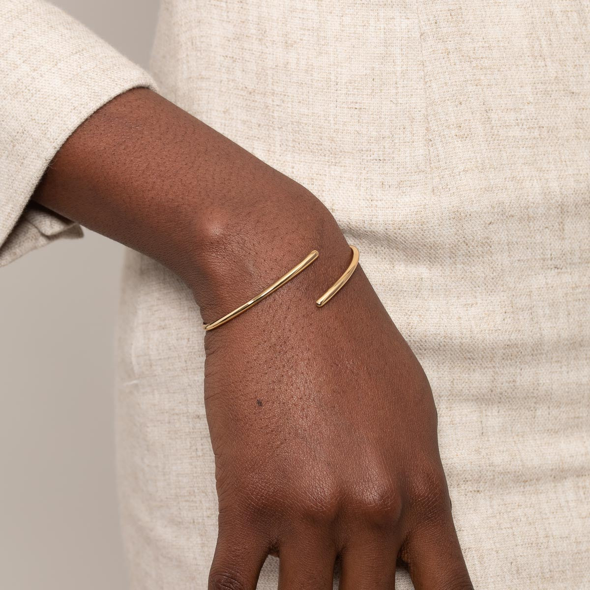 Twist Cuff in Gold